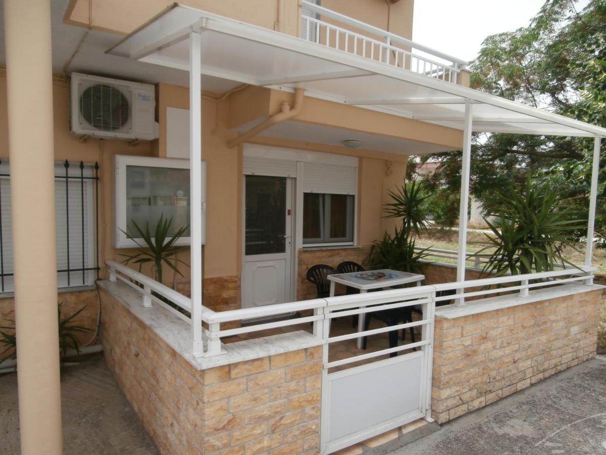 Villa Finikas Nea Vrasna Exterior photo