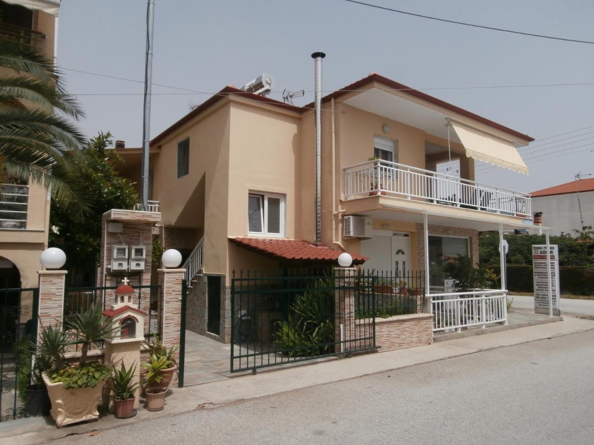 Villa Finikas Nea Vrasna Exterior photo